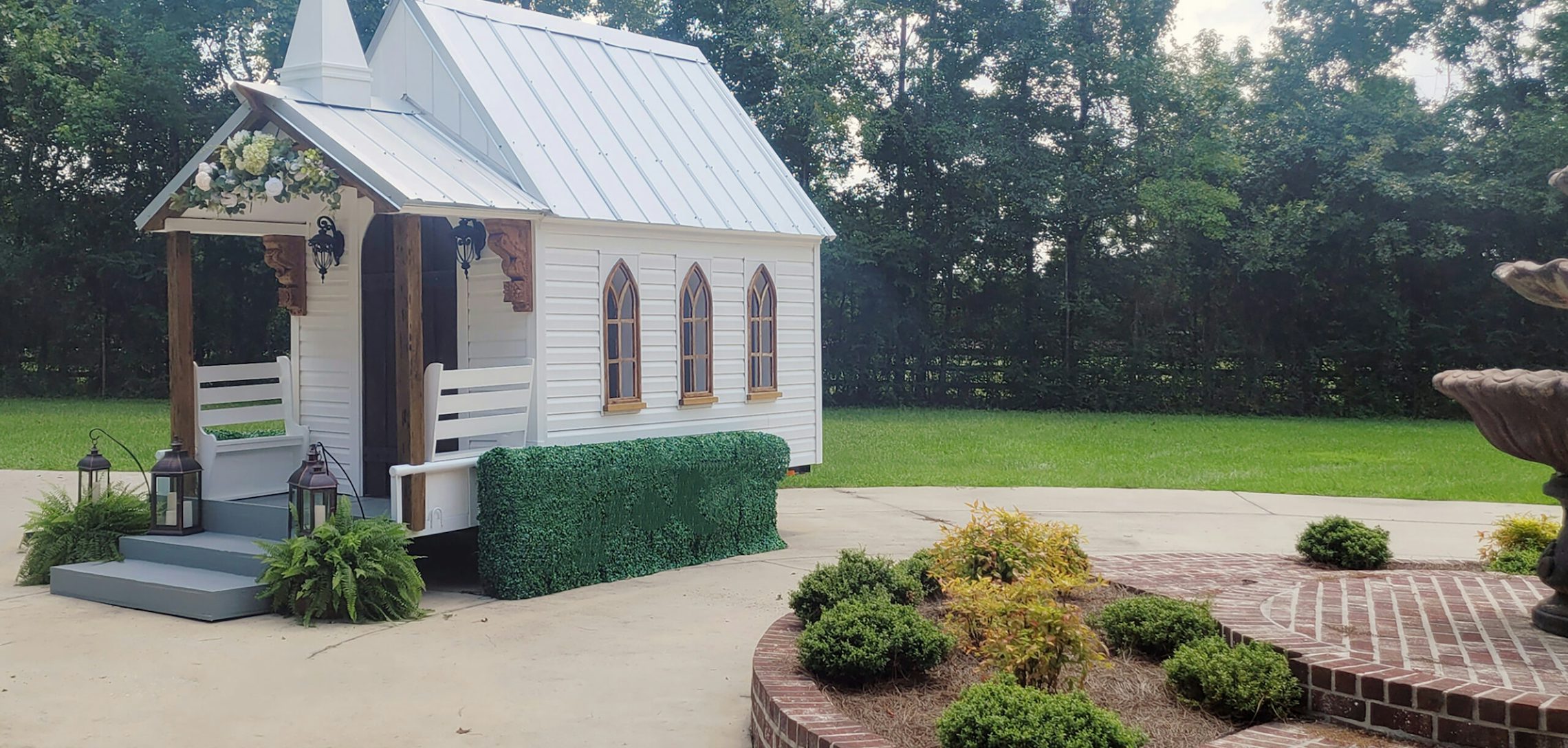This mobile wedding chapel turns any setting into bridal bliss